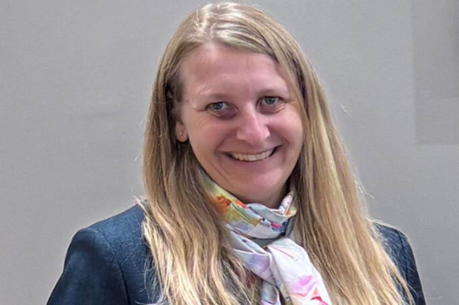 Julie Hoy