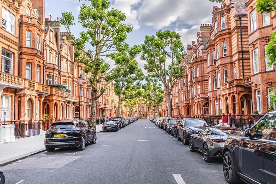 Residential street in Chelsea and Kensington