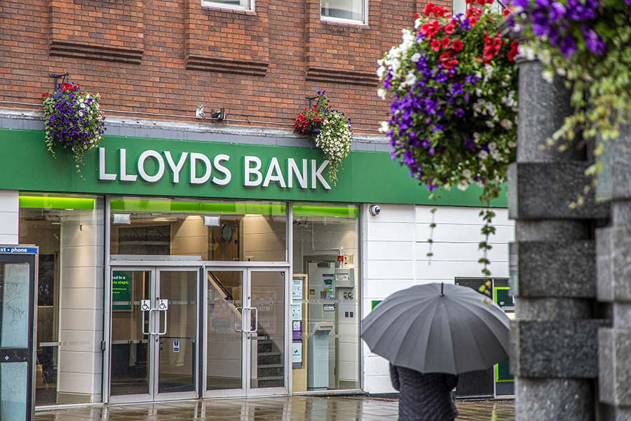 An exterior of a Lloyds branch