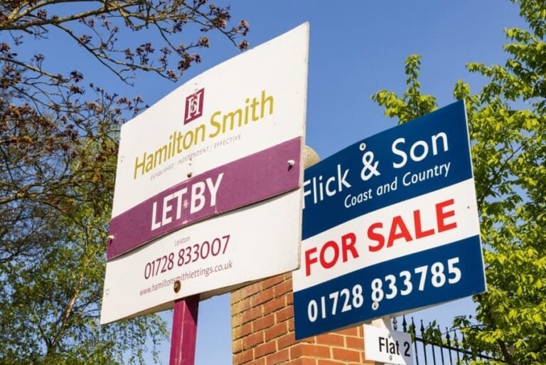 Suffolk estate agents To Let signs