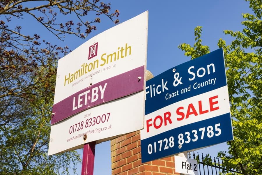 Suffolk estate agents To Let signs