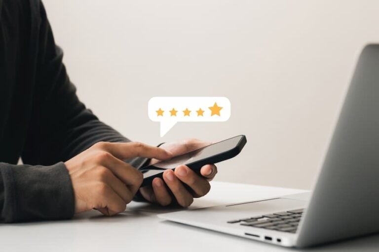 User give rating to service experience on online application, Customer review satisfaction feedback survey